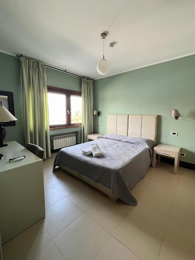 Allakala Rooms & Apartament Palermo Buitenkant foto