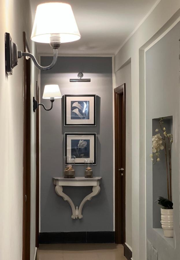 Allakala Rooms & Apartament Palermo Buitenkant foto