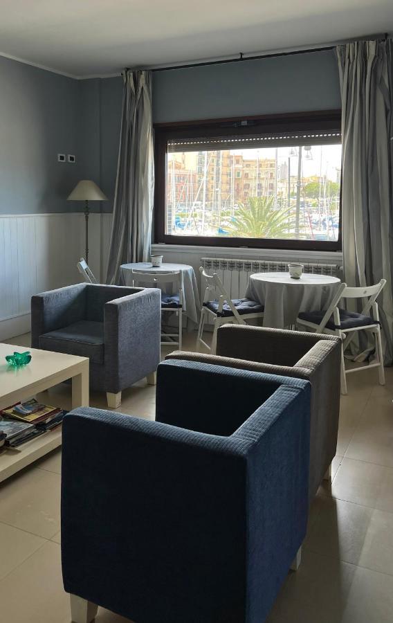 Allakala Rooms & Apartament Palermo Buitenkant foto